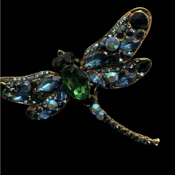Beautiful Rhinestone Dragonfly on Gold-tone 3” by 3.75” - Picture 7 of 9
